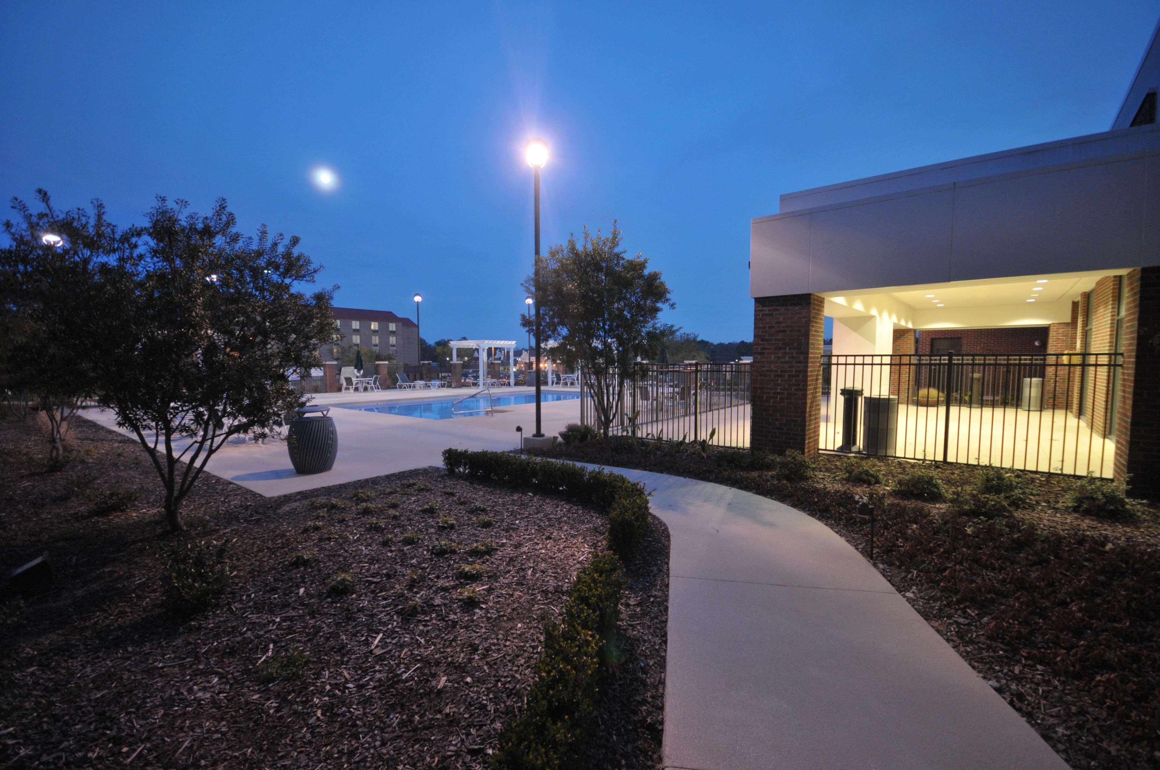 Doubletree By Hilton Rocky Mount Hotel Exterior foto
