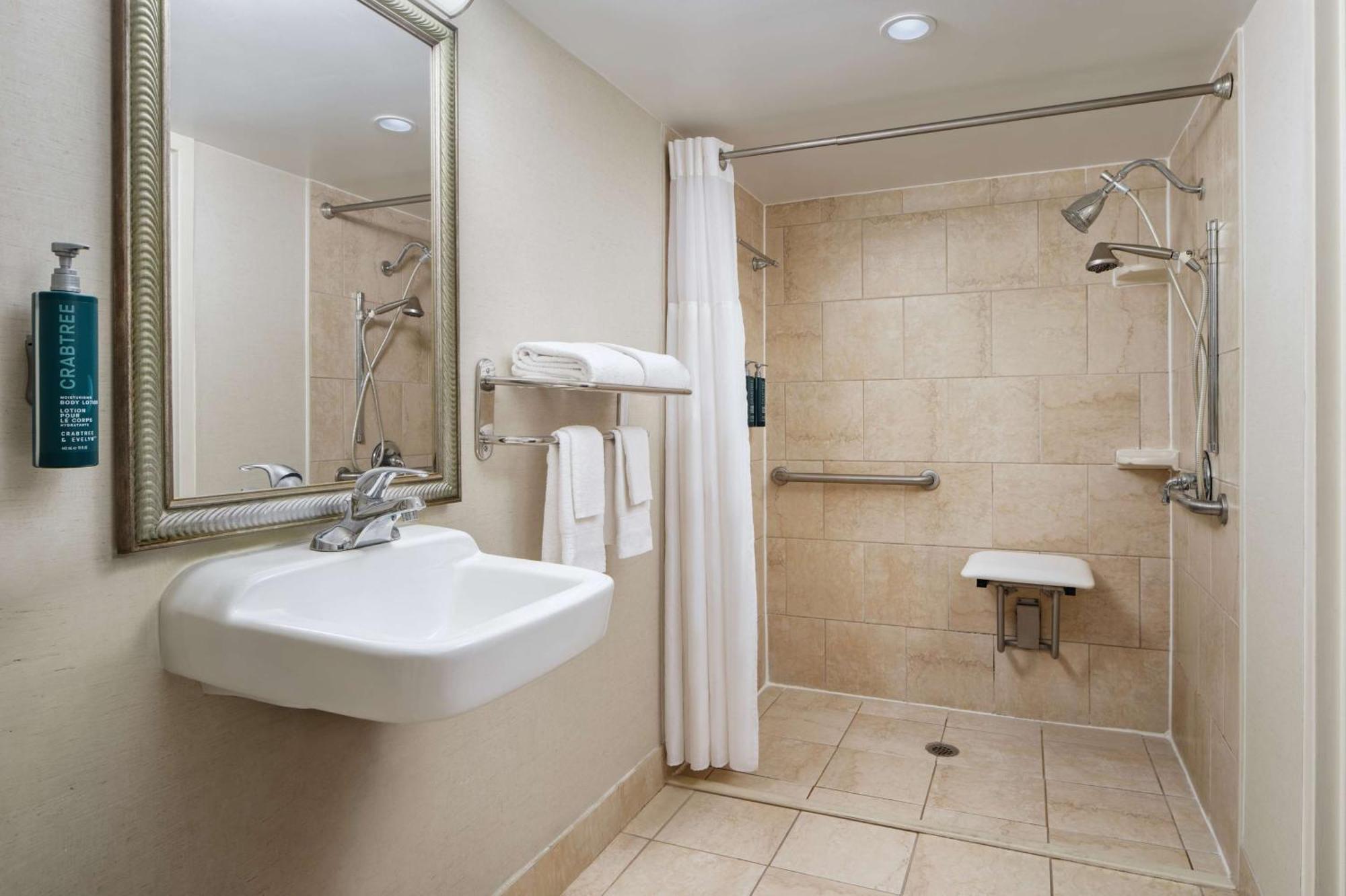 Doubletree By Hilton Rocky Mount Hotel Exterior foto