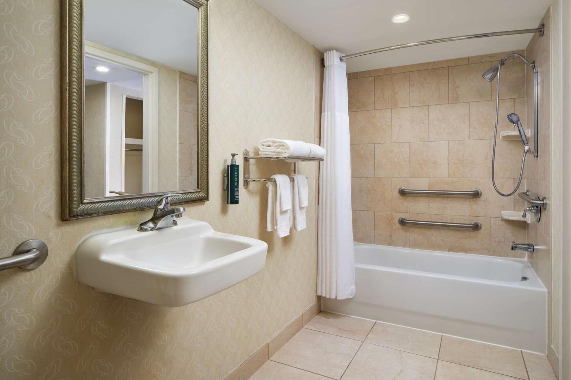 Doubletree By Hilton Rocky Mount Hotel Exterior foto