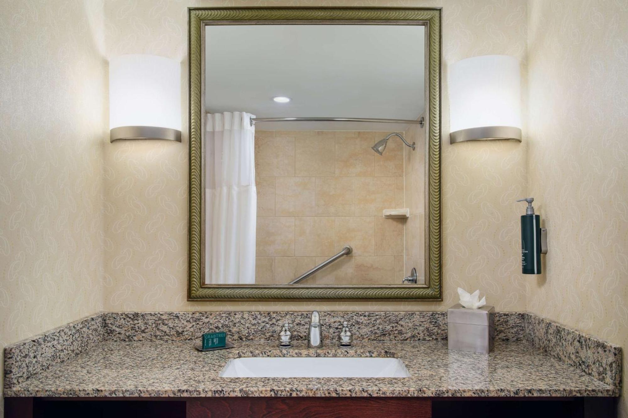 Doubletree By Hilton Rocky Mount Hotel Exterior foto